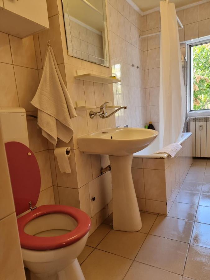 Charming And Intimate Getaway In Bucharest - Near Unirii Squareアパートメント エクステリア 写真